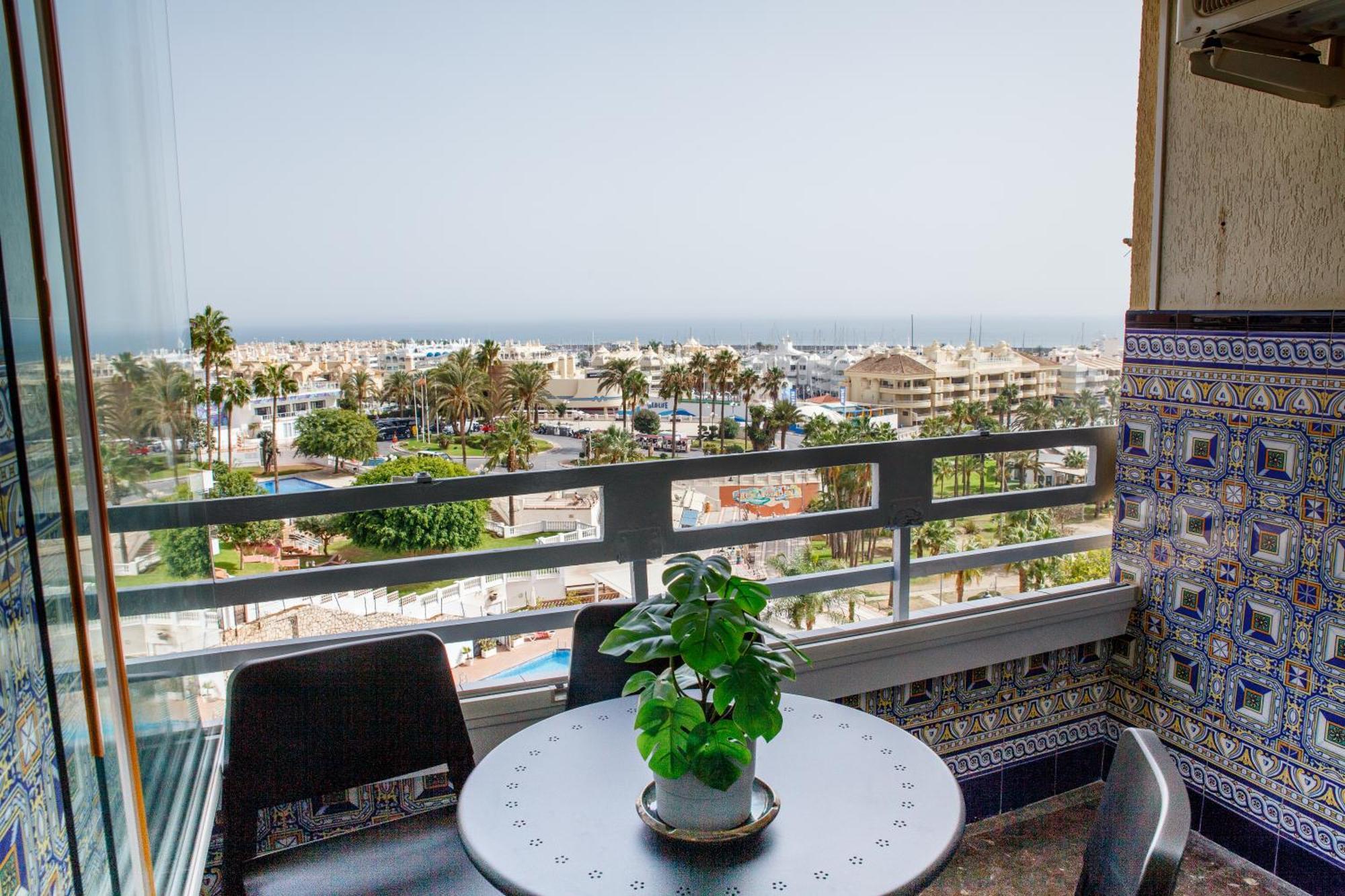 Apartamento Tamarindos II 贝纳尔马德纳 外观 照片